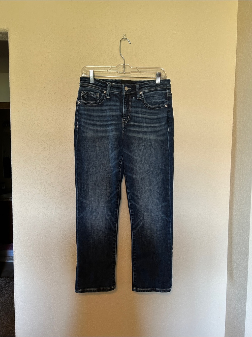Buckle Black Curvy Straight Leg Jeans 28 Dark Wash Stretch Denim